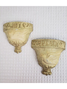 Vintage Royal Creations 1976 Metal Wall Pockets Peace & Joy 2 Piece